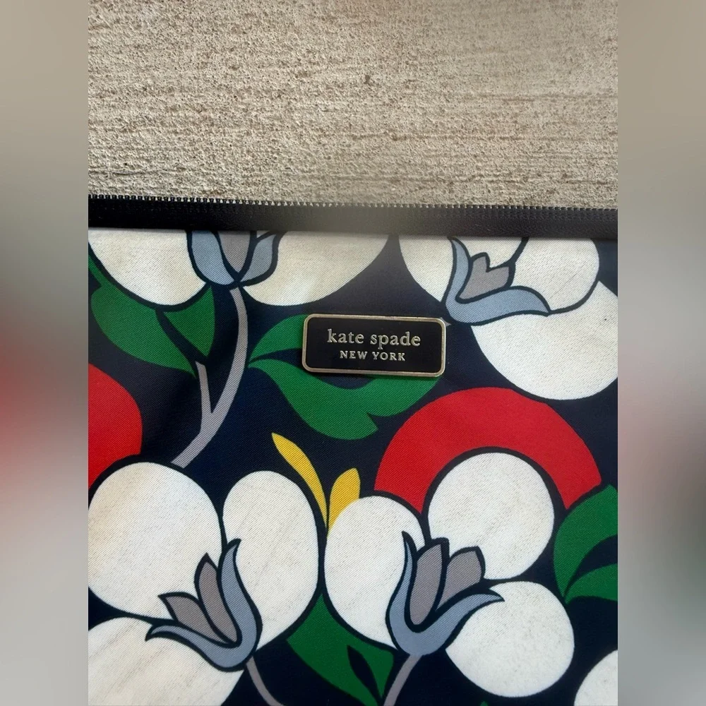 Kate Spade Dawn Breezy Floral Laptop/Tablet Case, Floral Print Nylon, A627